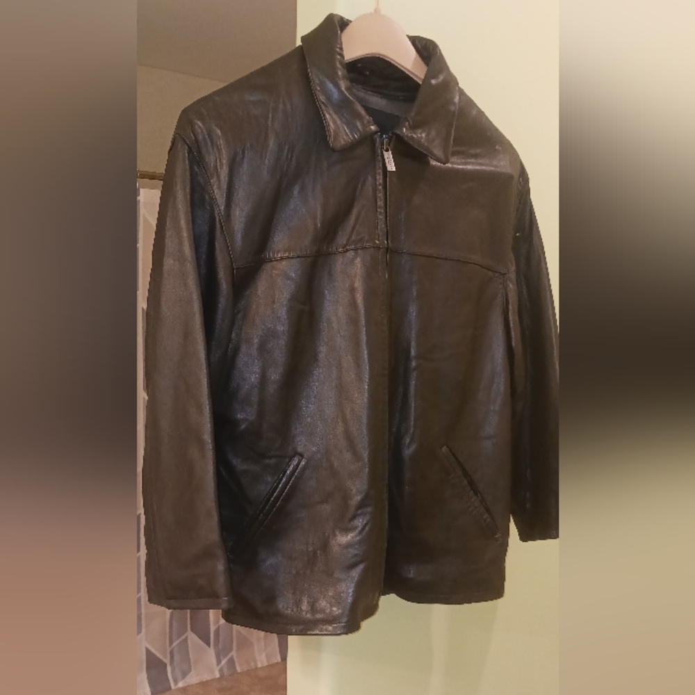 Kenneth Cole/ Leather jacket